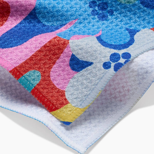 Buy 1 (one) single-sided Flower Powers tea towel.