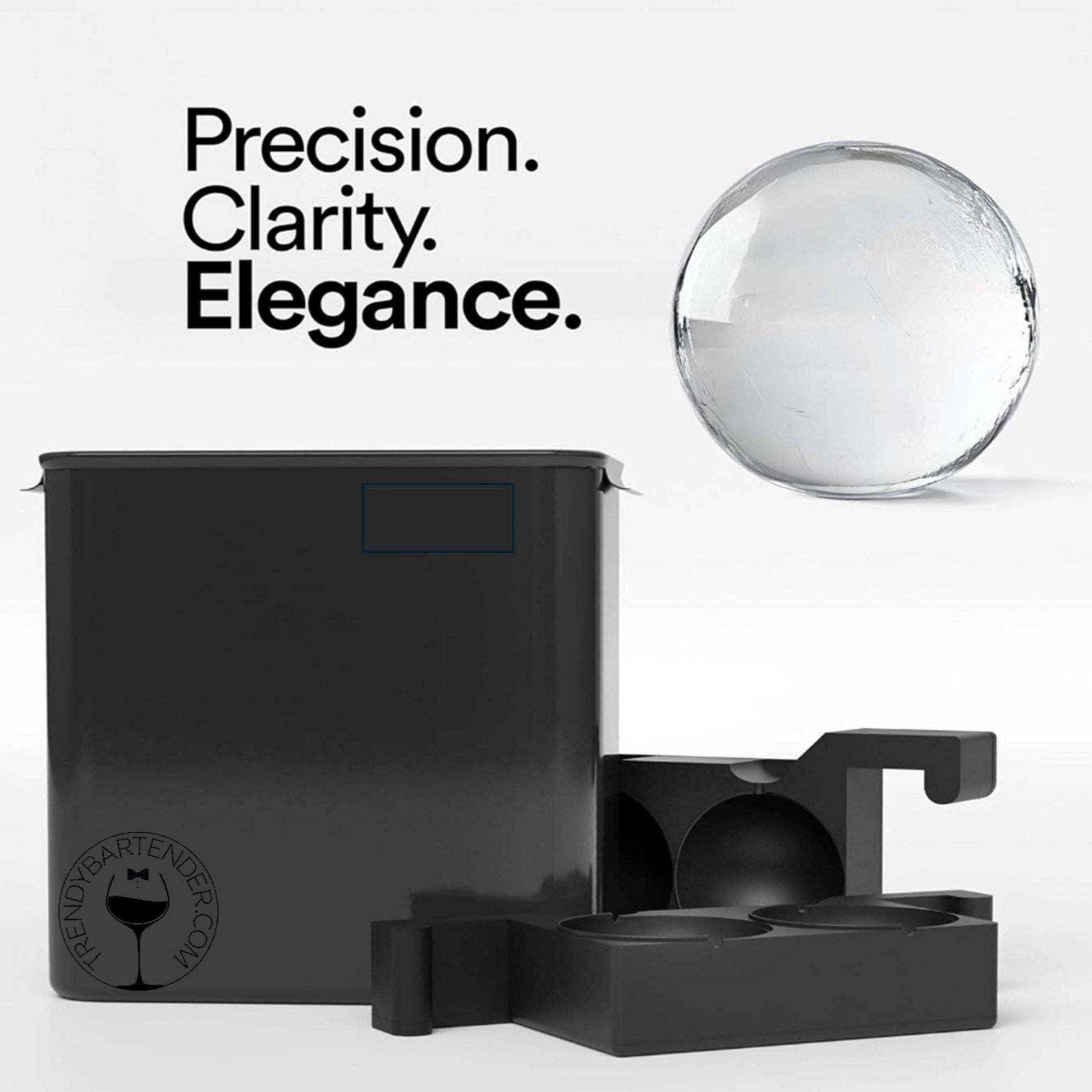 Thanks to directional freezing, your ice balls will have clarity and elegance.