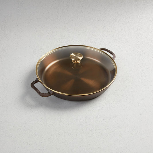 This dual handle skillet pairs perfectly with the No. 12 glass lid (sold separately);