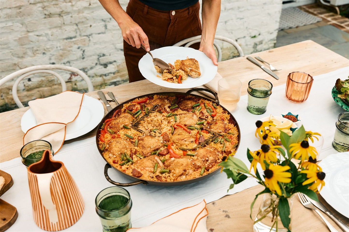 Fill everyone's belly when you cook in this 17" Smithey pan.