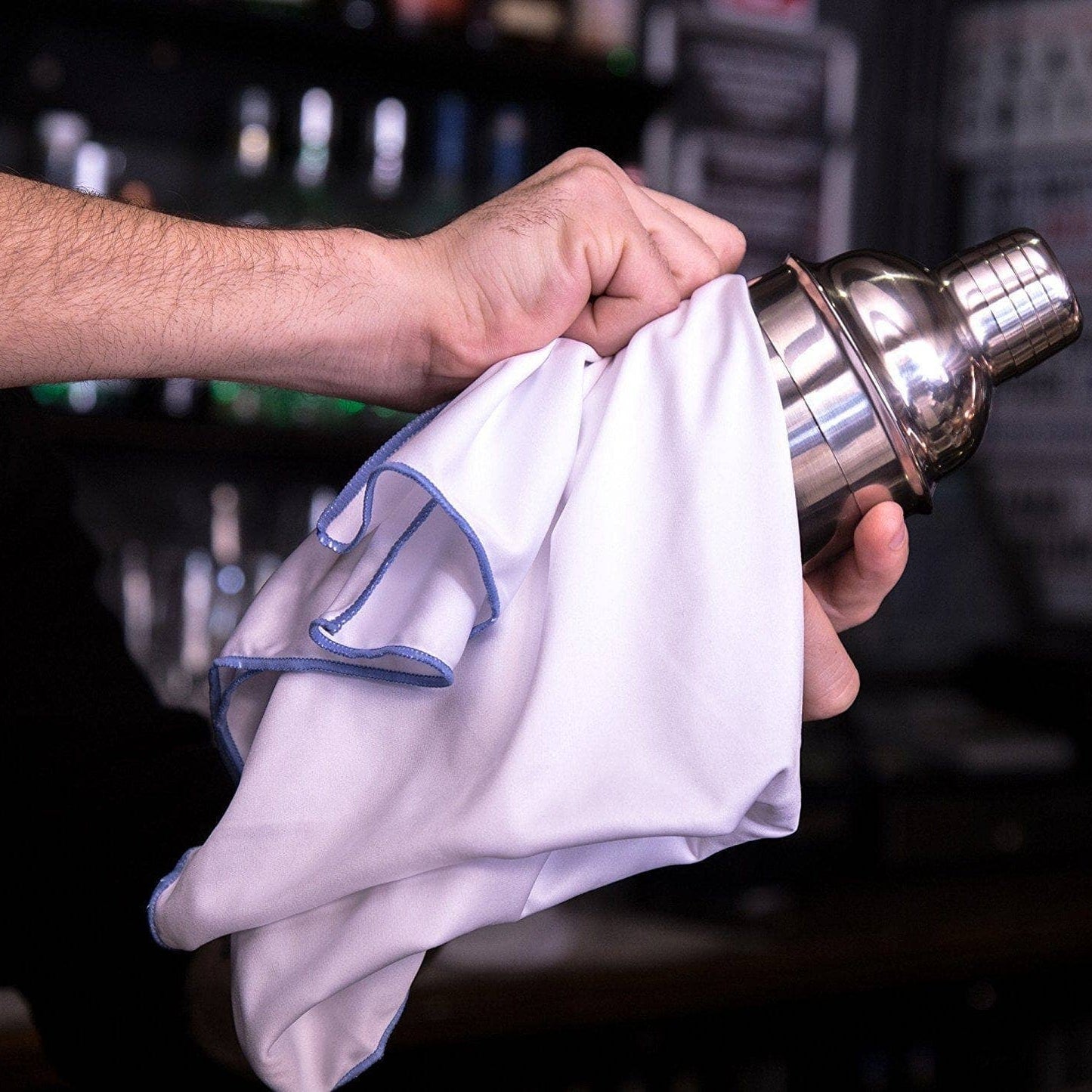 Use this polishing cloth to keep your barware, flatware and stemware polished.