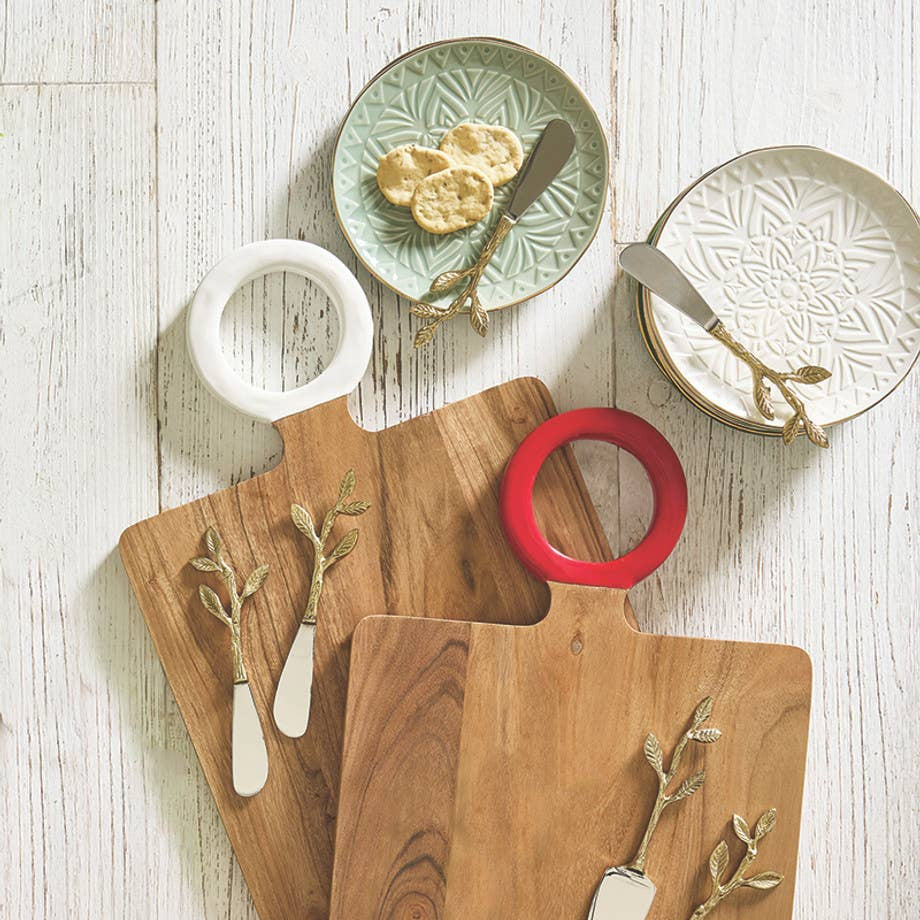 Dress up your cheese board with this set of four twig-handle spreaders.