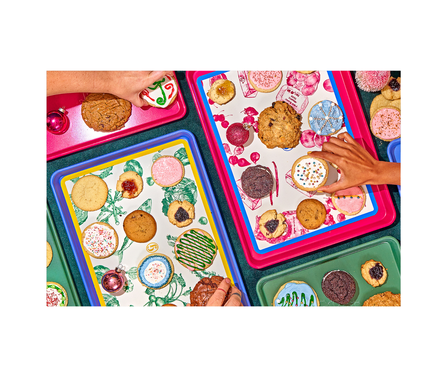 Baking mats in sweet and savory duo