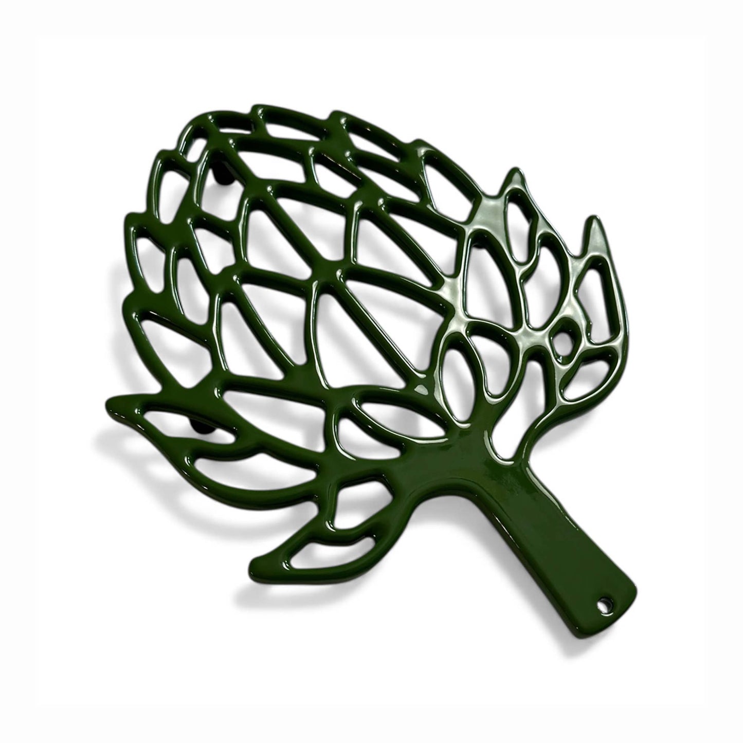 Buy 1 (one) artichoke-shaped trivet to protect surfaces from hot dishes. 