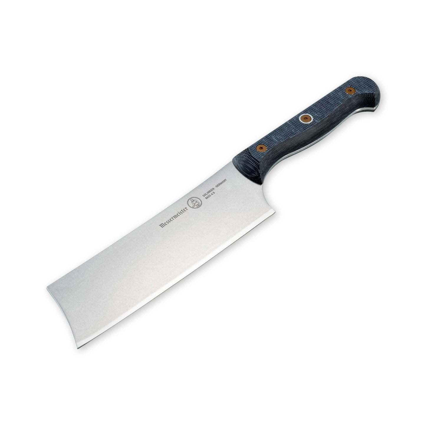 The Naikiri custom knife has a Spanish tip. 