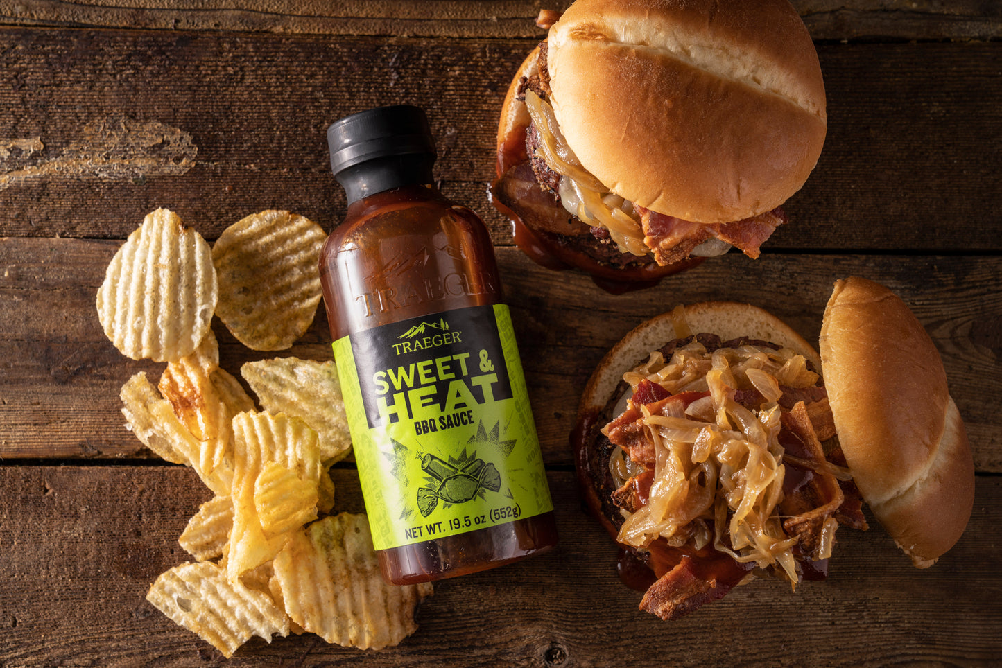 Serving suggestion: Pulled pork sandwich with ruffle potato chips.