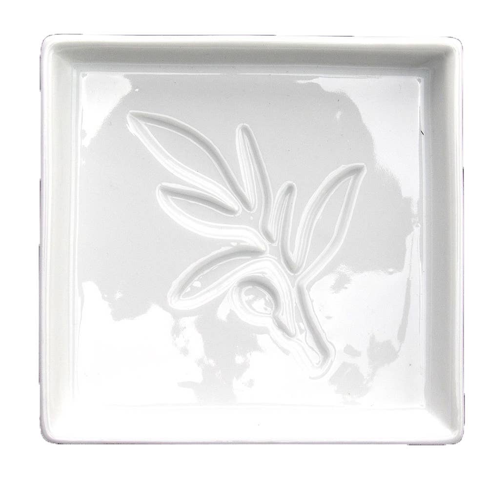 Buy 1 (one) gift set which includes this white ceramic plate, perfect for dipping olive oil with bread. 